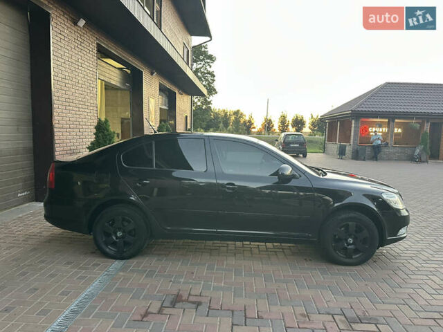 Черный Шкода Октавия, объемом двигателя 1.6 л и пробегом 310 тыс. км за 7500 $, фото 13 на Automoto.ua