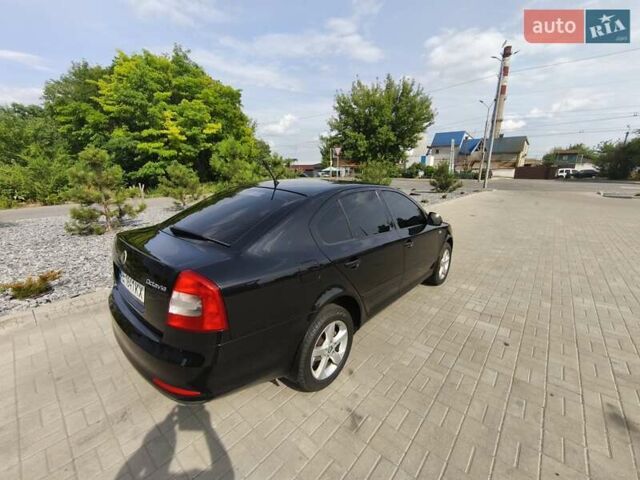 Черный Шкода Октавия, объемом двигателя 1.2 л и пробегом 159 тыс. км за 7500 $, фото 3 на Automoto.ua