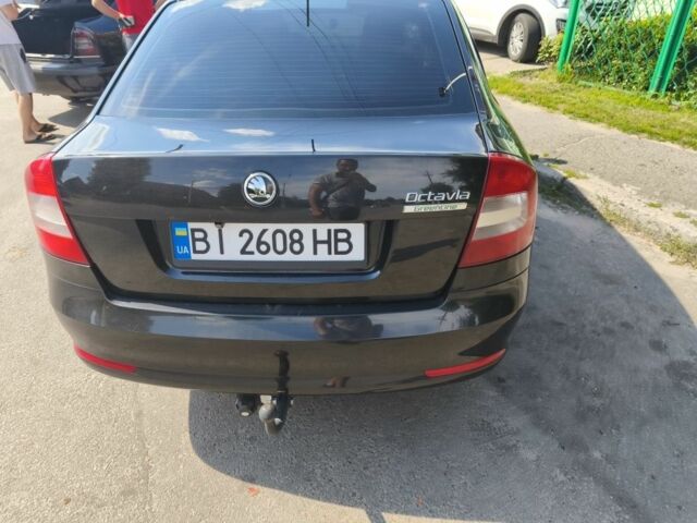 Черный Шкода Октавия, объемом двигателя 1.6 л и пробегом 250 тыс. км за 8000 $, фото 4 на Automoto.ua