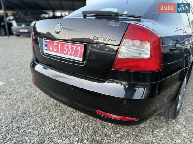 Шкода Октавія 2011 у Калуше на Automoto.ua Чорний Шкода Октавія, об'ємом двигуна 1.6 л та пробігом 300 тис. км за 7250 $, фото 5 на Automoto.ua