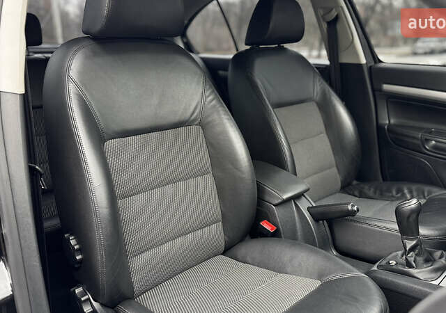 Черный Шкода Октавия, объемом двигателя 1.8 л и пробегом 56 тыс. км за 10500 $, фото 29 на Automoto.ua