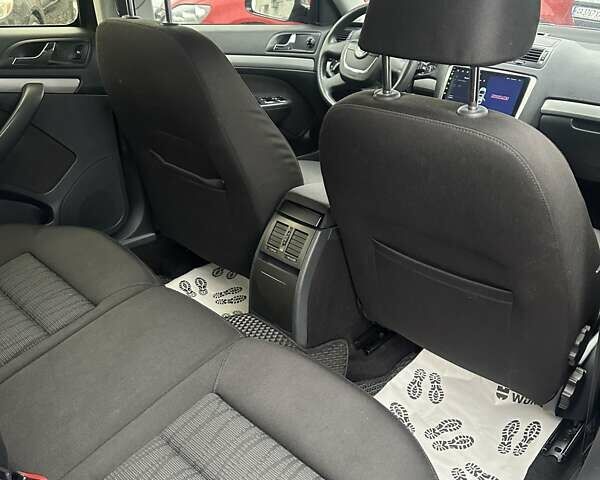 Черный Шкода Октавия, объемом двигателя 1.8 л и пробегом 178 тыс. км за 7700 $, фото 16 на Automoto.ua