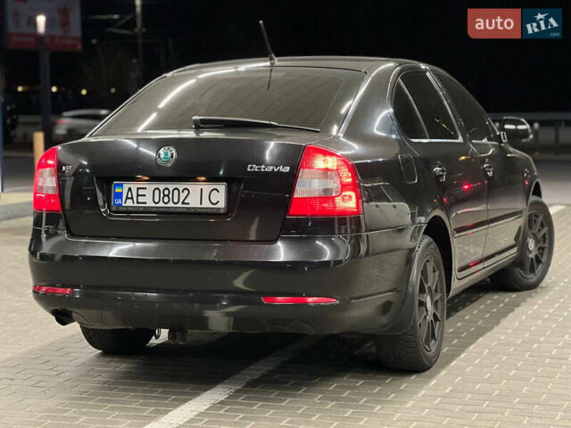 Шкода Октавія 2011 у Дніпро (Дніпропетровську) на Automoto.ua Чорний Шкода Октавія, об'ємом двигуна 1.6 л та пробігом 215 тис. км за 8900 $, фото 10 на Automoto.ua