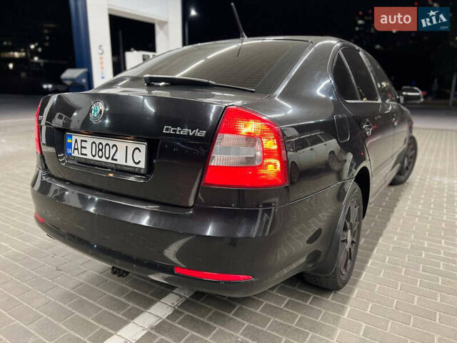 Шкода Октавія 2011 у Дніпро (Дніпропетровську) на Automoto.ua Чорний Шкода Октавія, об'ємом двигуна 1.6 л та пробігом 215 тис. км за 8900 $, фото 9 на Automoto.ua