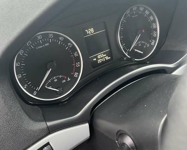 Чорний Шкода Октавія, об'ємом двигуна 1.6 л та пробігом 204 тис. км за 8700 $, фото 9 на Automoto.ua