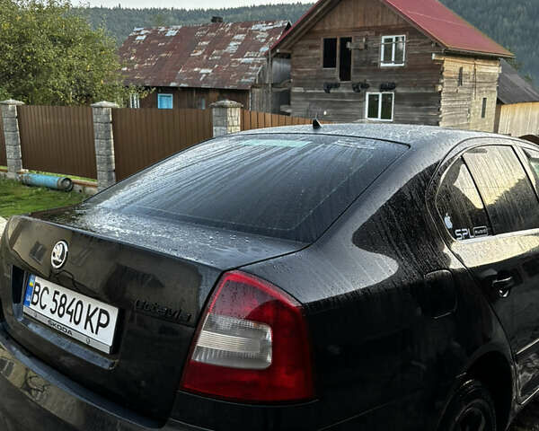 Черный Шкода Октавия, объемом двигателя 1.6 л и пробегом 140 тыс. км за 8000 $, фото 4 на Automoto.ua