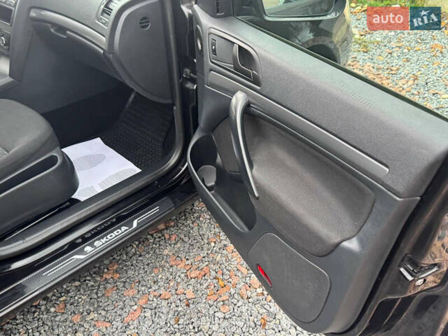 Шкода Октавия 2011 в Дрогобыче на Automoto.ua Черный Шкода Октавия, объемом двигателя 1.6 л и пробегом 186 тыс. км за 6650 $, фото 64 на Automoto.ua