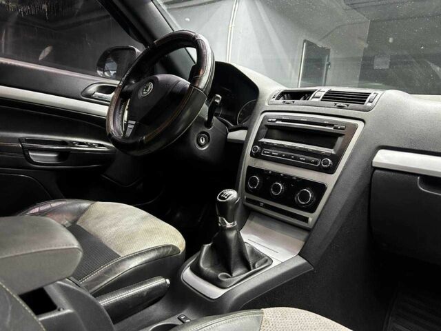 Черный Шкода Октавия, объемом двигателя 1.9 л и пробегом 293 тыс. км за 6800 $, фото 20 на Automoto.ua