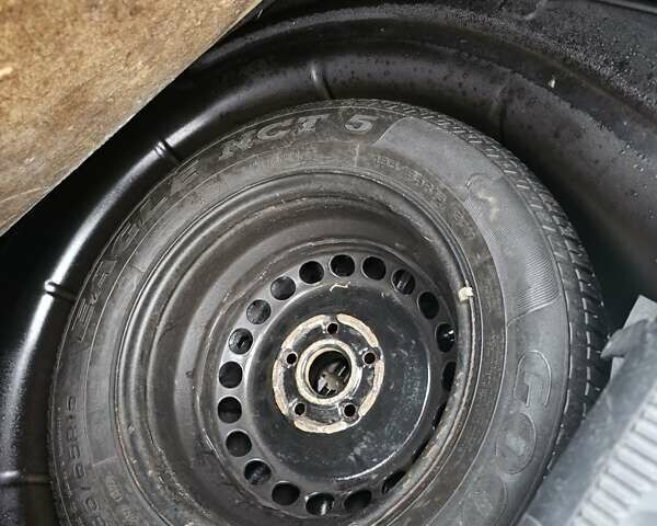 Черный Шкода Октавия, объемом двигателя 1.4 л и пробегом 207 тыс. км за 7500 $, фото 13 на Automoto.ua