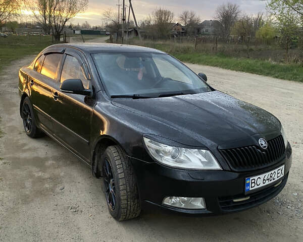 Чорний Шкода Октавія, об'ємом двигуна 1.2 л та пробігом 224 тис. км за 6800 $, фото 1 на Automoto.ua