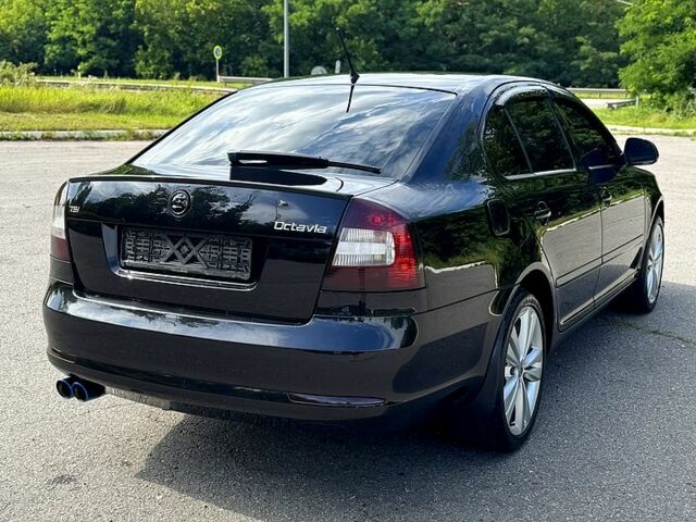 Черный Шкода Октавия, объемом двигателя 1.8 л и пробегом 202 тыс. км за 8299 $, фото 1 на Automoto.ua