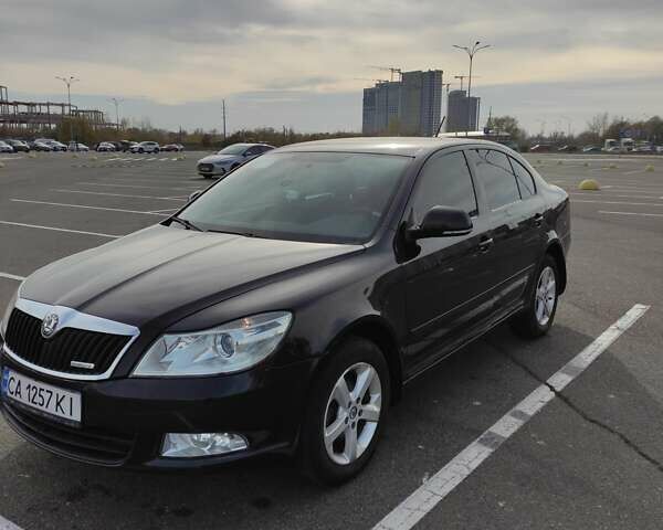 Черный Шкода Октавия, объемом двигателя 1.8 л и пробегом 207 тыс. км за 8100 $, фото 10 на Automoto.ua