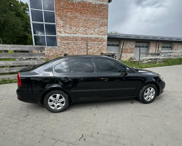 Чорний Шкода Октавія, об'ємом двигуна 1.6 л та пробігом 259 тис. км за 7500 $, фото 2 на Automoto.ua