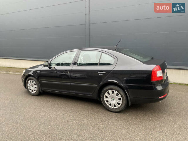 Чорний Шкода Октавія, об'ємом двигуна 1.6 л та пробігом 183 тис. км за 7999 $, фото 24 на Automoto.ua