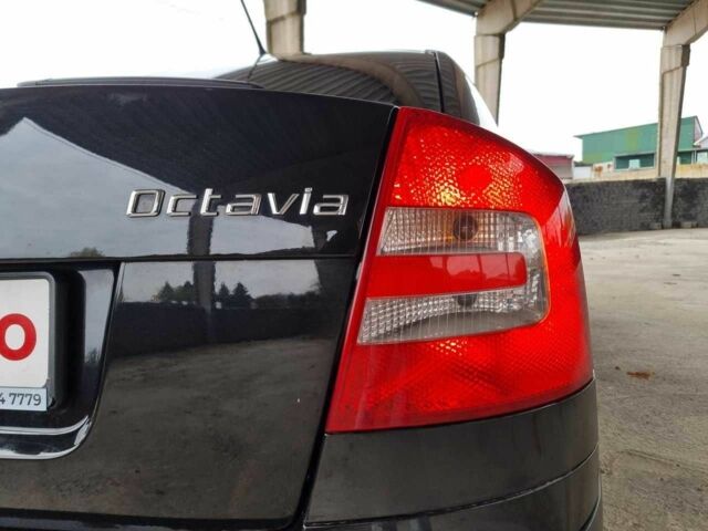 Черный Шкода Октавия, объемом двигателя 1.6 л и пробегом 258 тыс. км за 7699 $, фото 10 на Automoto.ua