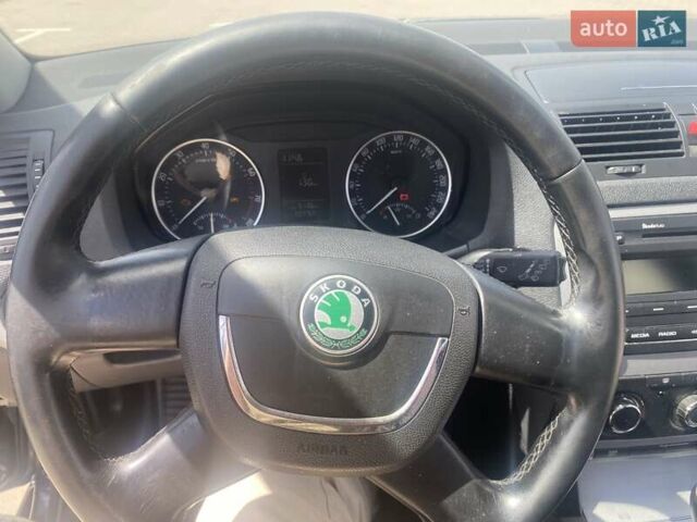 Шкода Октавия 2012 в Киеве на Automoto.ua Черный Шкода Октавия, объемом двигателя 1.6 л и пробегом 252 тыс. км за 9300 $, фото 17 на Automoto.ua