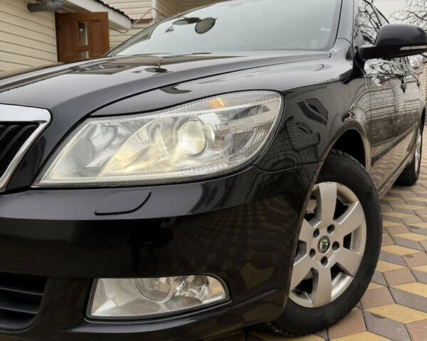 Чорний Шкода Октавія, об'ємом двигуна 1.6 л та пробігом 300 тис. км за 9000 $, фото 17 на Automoto.ua
