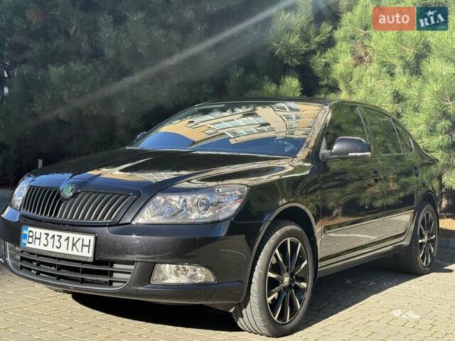 Шкода Октавія 2012 у Одесі на Automoto.ua Чорний Шкода Октавія, об'ємом двигуна 1.97 л та пробігом 41 тис. км за 16200 $, фото 11 на Automoto.ua