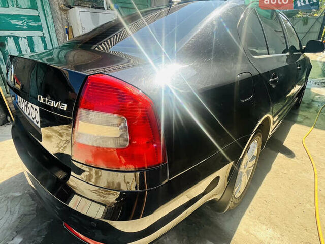Черный Шкода Октавия, объемом двигателя 1.6 л и пробегом 294 тыс. км за 8950 $, фото 9 на Automoto.ua
