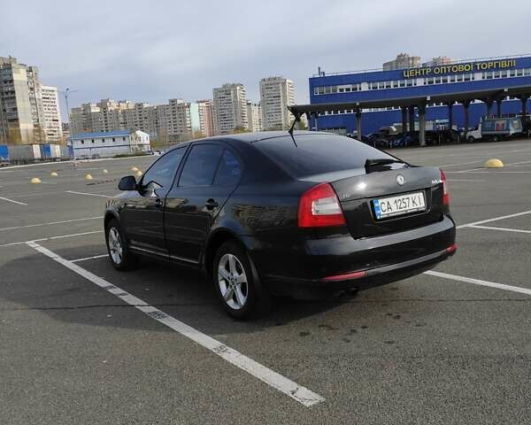 Черный Шкода Октавия, объемом двигателя 1.8 л и пробегом 207 тыс. км за 8100 $, фото 9 на Automoto.ua