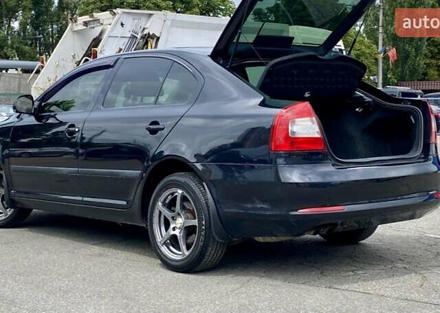 Чорний Шкода Октавія, об'ємом двигуна 1.8 л та пробігом 141 тис. км за 7800 $, фото 11 на Automoto.ua