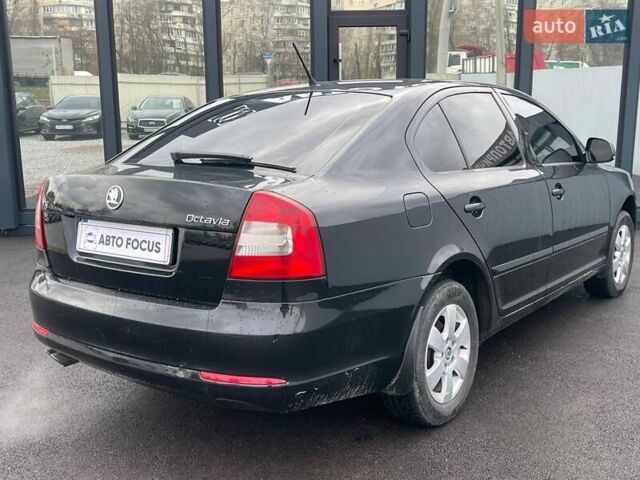 Черный Шкода Октавия, объемом двигателя 1.8 л и пробегом 159 тыс. км за 7990 $, фото 5 на Automoto.ua
