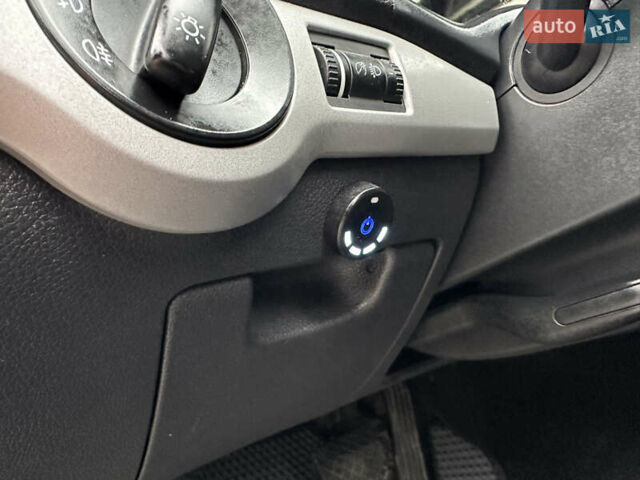 Черный Шкода Октавия, объемом двигателя 1.6 л и пробегом 175 тыс. км за 8300 $, фото 34 на Automoto.ua