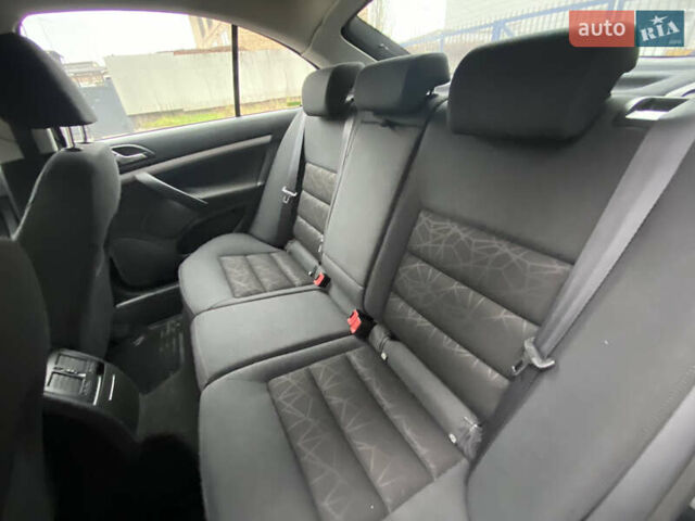 Чорний Шкода Октавія, об'ємом двигуна 1.6 л та пробігом 183 тис. км за 7999 $, фото 34 на Automoto.ua
