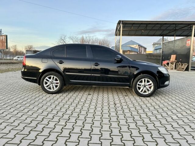 Черный Шкода Октавия, объемом двигателя 1.8 л и пробегом 209 тыс. км за 8600 $, фото 3 на Automoto.ua