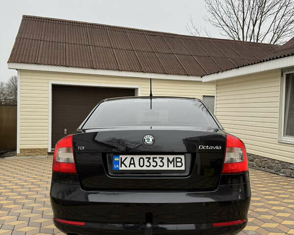 Чорний Шкода Октавія, об'ємом двигуна 1.6 л та пробігом 300 тис. км за 9000 $, фото 16 на Automoto.ua