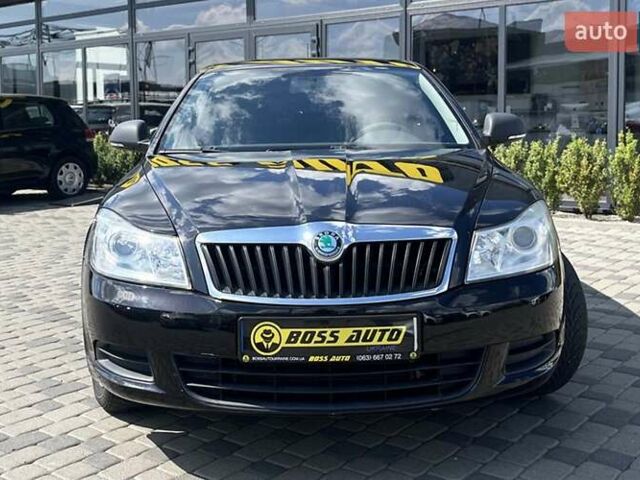 Черный Шкода Октавия, объемом двигателя 1.6 л и пробегом 192 тыс. км за 7990 $, фото 1 на Automoto.ua