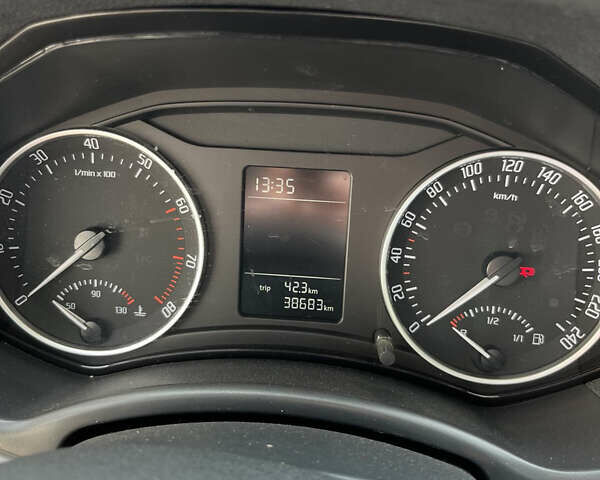 Чорний Шкода Октавія, об'ємом двигуна 1.8 л та пробігом 39 тис. км за 13000 $, фото 11 на Automoto.ua