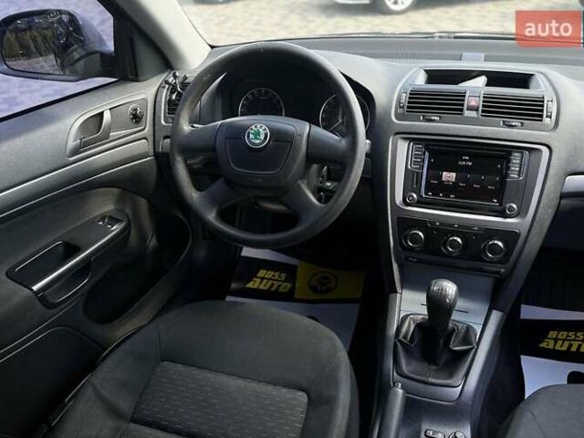 Черный Шкода Октавия, объемом двигателя 1.6 л и пробегом 192 тыс. км за 7990 $, фото 15 на Automoto.ua