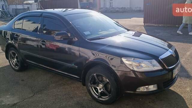 Чорний Шкода Октавія, об'ємом двигуна 1.8 л та пробігом 141 тис. км за 7800 $, фото 6 на Automoto.ua