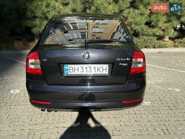 Шкода Октавія 2012 у Одесі на Automoto.ua Чорний Шкода Октавія, об'ємом двигуна 1.97 л та пробігом 41 тис. км за 16200 $, фото 44 на Automoto.ua