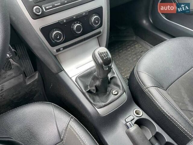 Черный Шкода Октавия, объемом двигателя 1.8 л и пробегом 159 тыс. км за 7990 $, фото 20 на Automoto.ua