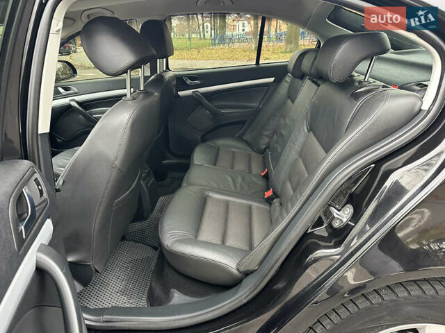 Черный Шкода Октавия, объемом двигателя 1.6 л и пробегом 175 тыс. км за 8300 $, фото 37 на Automoto.ua