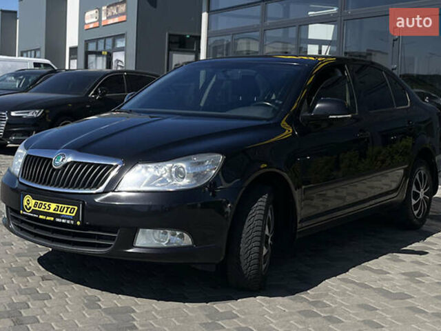 Черный Шкода Октавия, объемом двигателя 1.6 л и пробегом 230 тыс. км за 7100 $, фото 2 на Automoto.ua