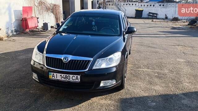 Чорний Шкода Октавія, об'ємом двигуна 1.8 л та пробігом 141 тис. км за 7800 $, фото 8 на Automoto.ua