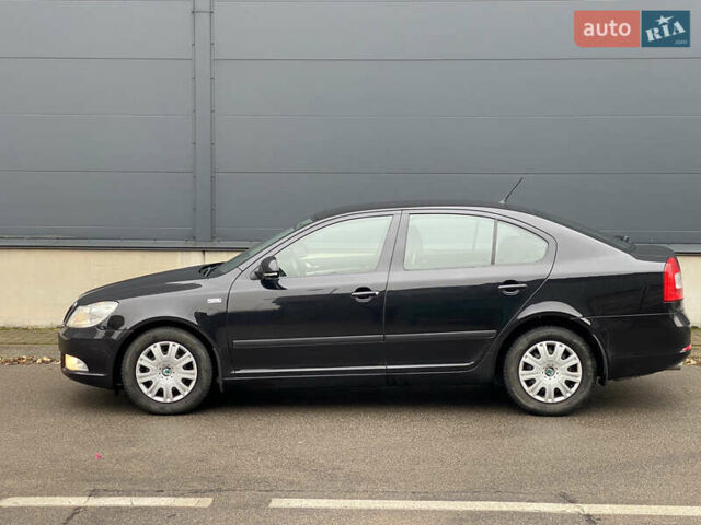 Чорний Шкода Октавія, об'ємом двигуна 1.6 л та пробігом 183 тис. км за 7999 $, фото 4 на Automoto.ua