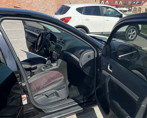 Шкода Октавия 2012 в Бережанах на Automoto.ua Черный Шкода Октавия, объемом двигателя 1.6 л и пробегом 308 тыс. км за 9200 $, фото 14 на Automoto.ua