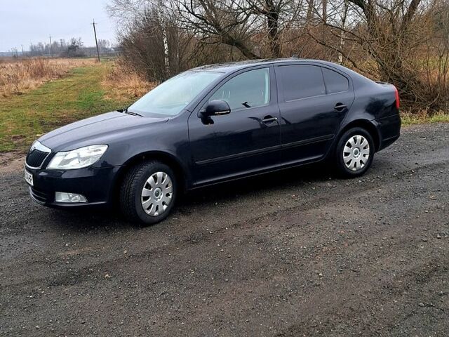 Чорний Шкода Октавія, об'ємом двигуна 2 л та пробігом 285 тис. км за 9700 $, фото 1 на Automoto.ua