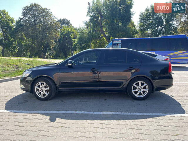 Шкода Октавия 2012 в Бережанах на Automoto.ua Черный Шкода Октавия, объемом двигателя 1.6 л и пробегом 308 тыс. км за 9200 $, фото 5 на Automoto.ua