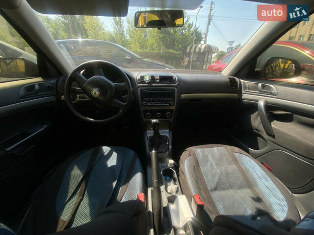 Чорний Шкода Октавія, об'ємом двигуна 1.6 л та пробігом 240 тис. км за 5700 $, фото 15 на Automoto.ua