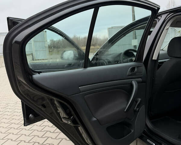 Черный Шкода Октавия, объемом двигателя 1.6 л и пробегом 188 тыс. км за 7999 $, фото 22 на Automoto.ua