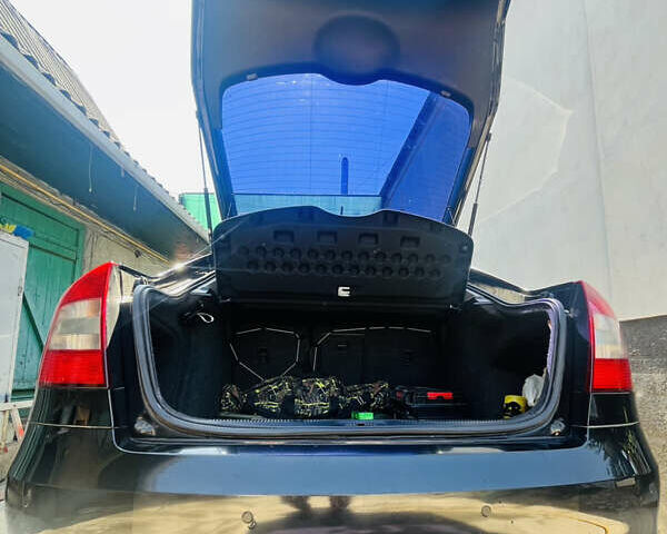 Черный Шкода Октавия, объемом двигателя 1.6 л и пробегом 294 тыс. км за 8950 $, фото 10 на Automoto.ua