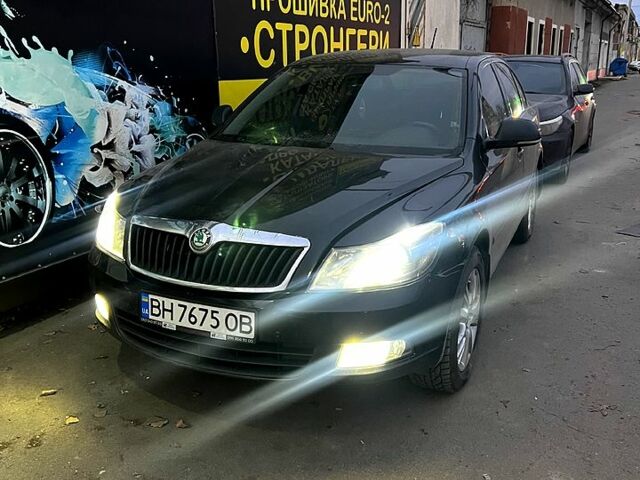 Чорний Шкода Октавія, об'ємом двигуна 1.8 л та пробігом 202 тис. км за 8200 $, фото 6 на Automoto.ua