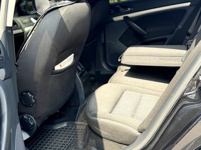 Черный Шкода Октавия, объемом двигателя 1.8 л и пробегом 202 тыс. км за 8299 $, фото 6 на Automoto.ua