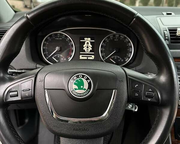 Чорний Шкода Октавія, об'ємом двигуна 0 л та пробігом 230 тис. км за 10800 $, фото 19 на Automoto.ua