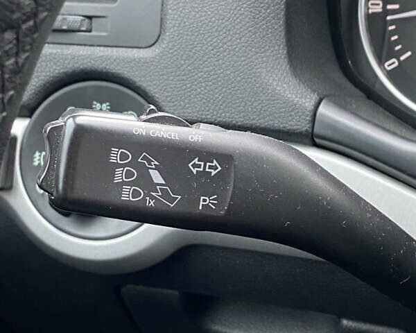 Чорний Шкода Октавія, об'ємом двигуна 1.6 л та пробігом 183 тис. км за 7999 $, фото 37 на Automoto.ua